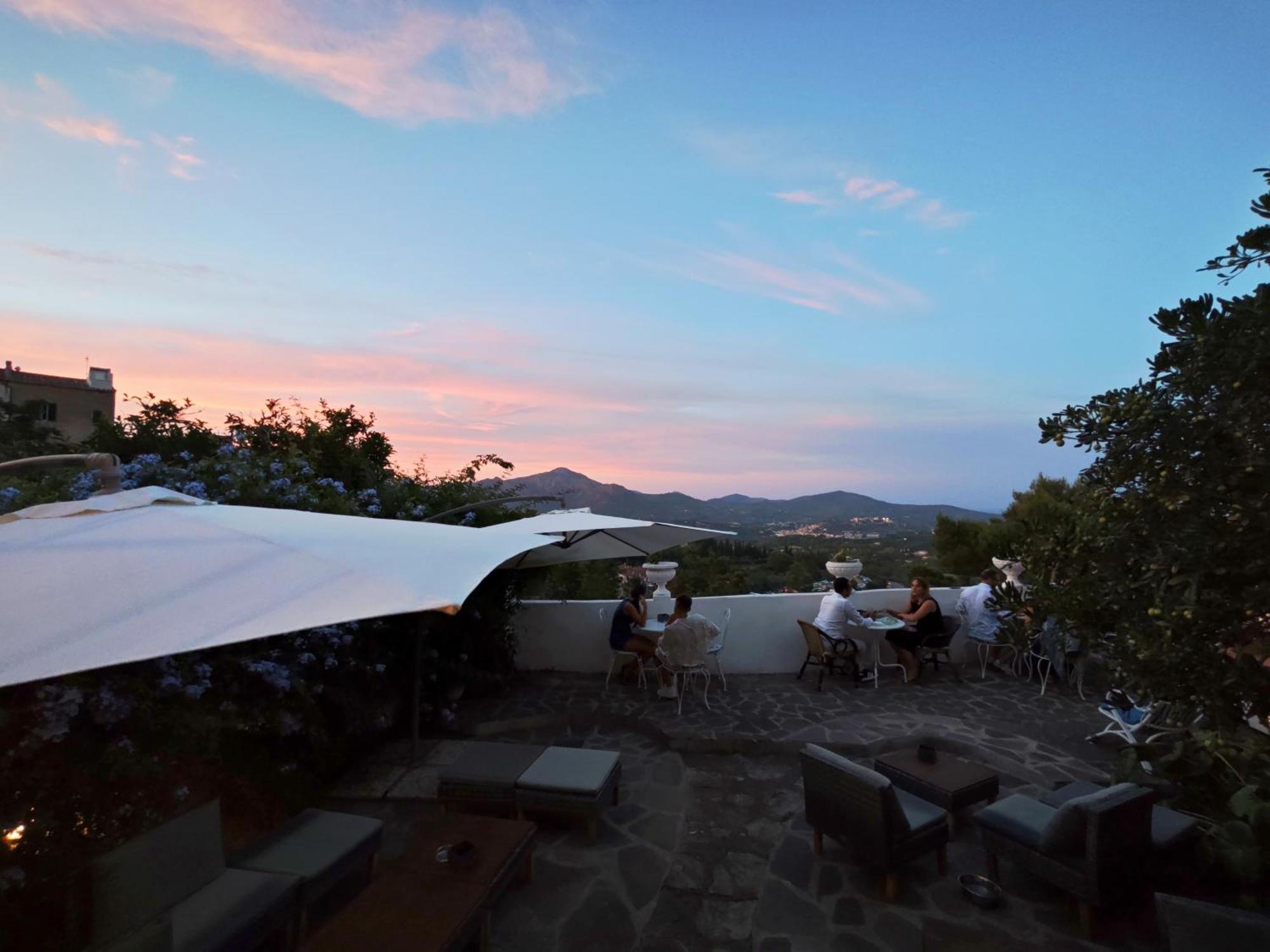Hotel Golfo Azzurro 카폴리베리 외부 사진