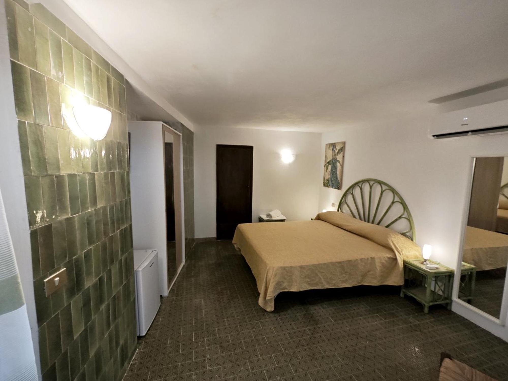 Hotel Golfo Azzurro 카폴리베리 외부 사진